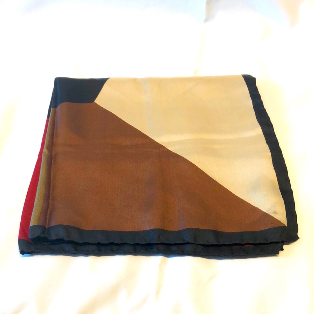 Men’s color block silk pocket square